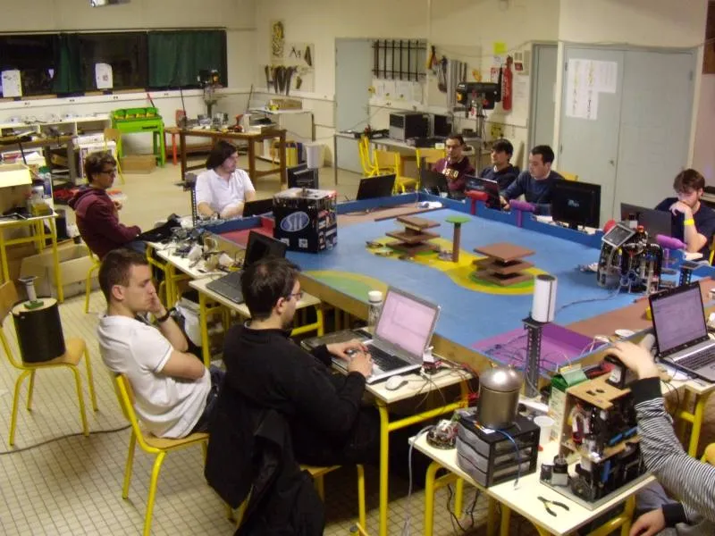 RobotESEO pendant la saison 2011-2012 (atelier)