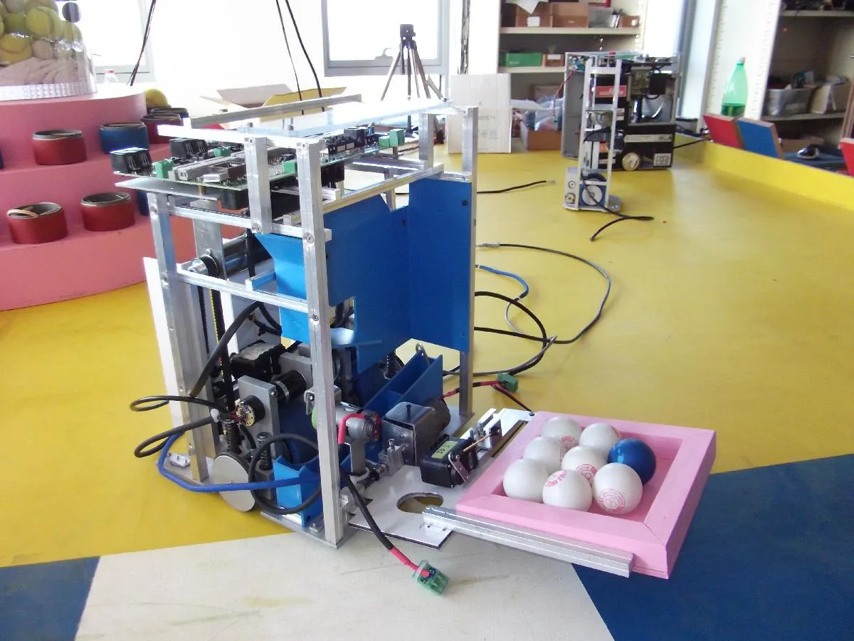 Tiny et Krusty, les robots de la saison 2012-2013