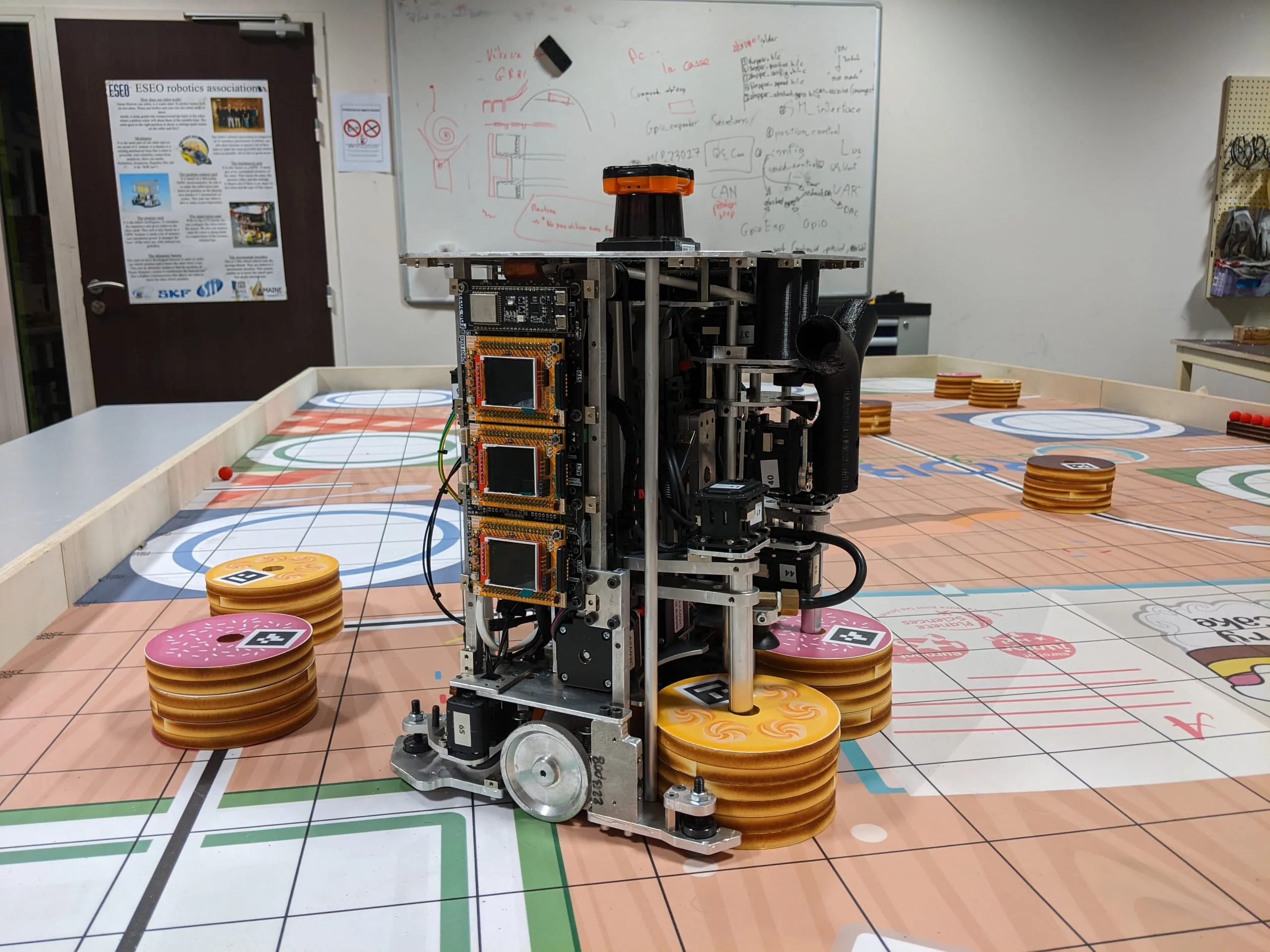 RobotESEO pendant la saison 2022-2023 (robot en test)