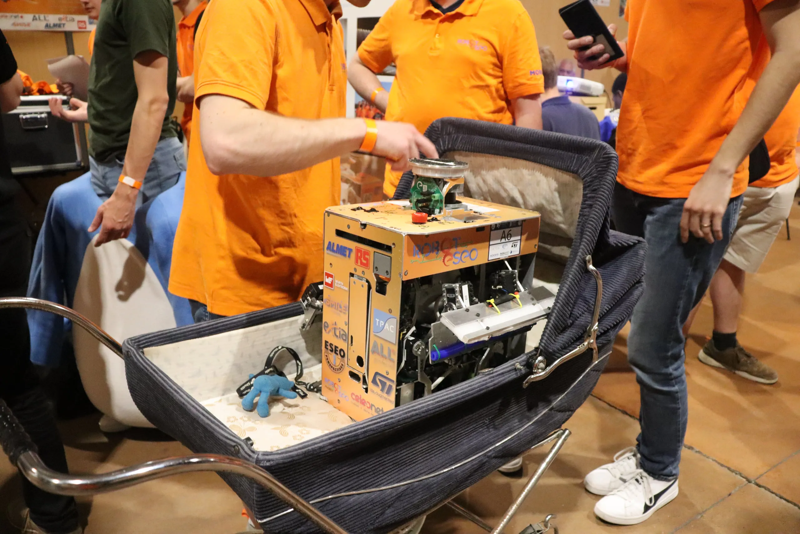RobotESEO pendant la saison 2023-2024 (stand)