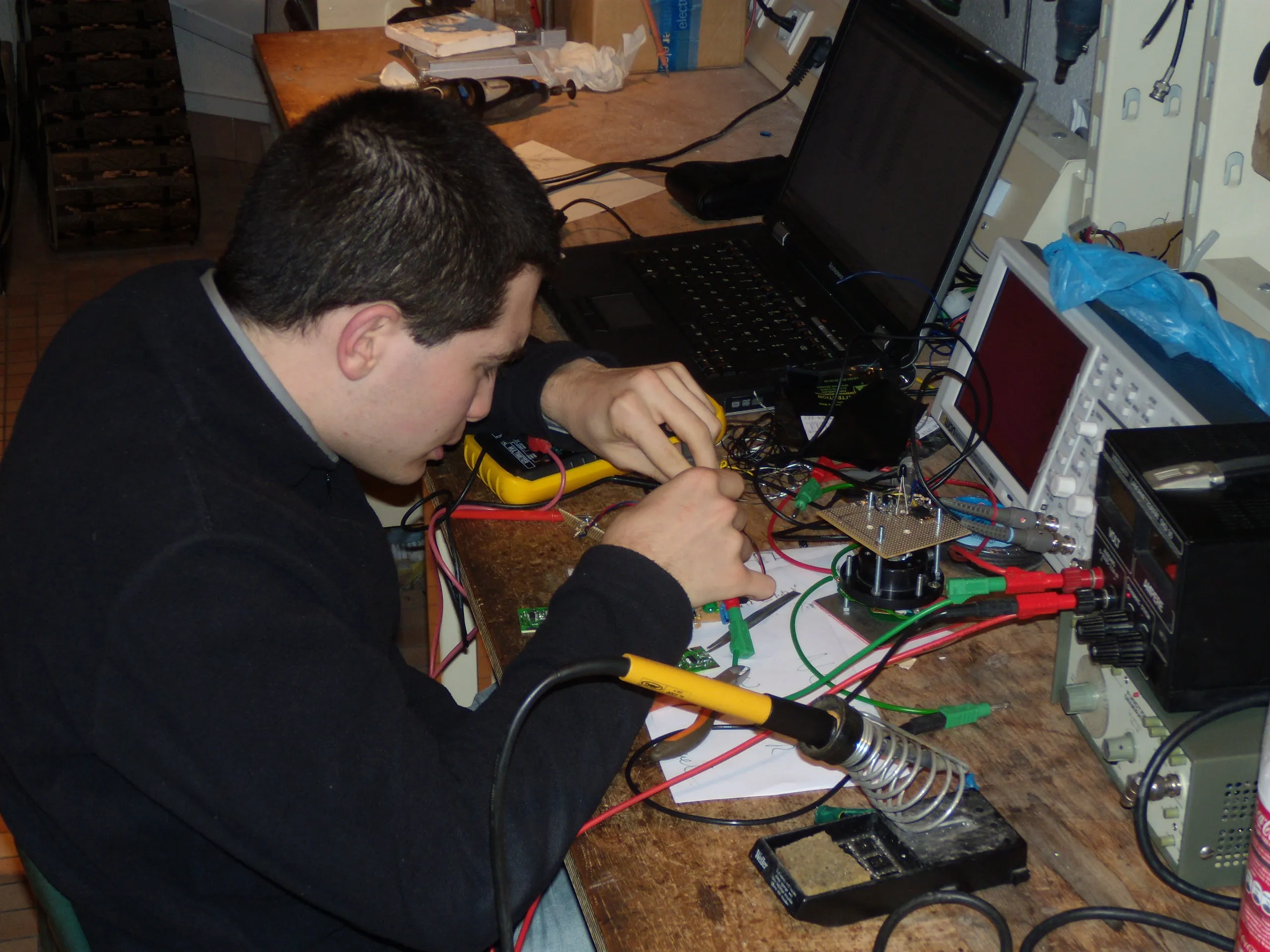 RobotESEO pendant la saison 2008-2009 (Samuel au travail)